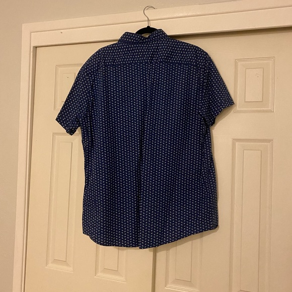 Short Sleeve Button Up - Picture 3 of 4